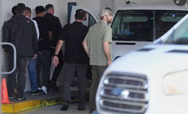 Trump administration sets quota to arrest 3,000 people a day in anti-immigration agenda The target was delivered by Stephen Miller and Kristi Noem, and triples figures from earlier this year José Olivares in New York Thu 29 May 2025 23.14 BST Share The Trump administration has set aggressive new goals in its anti-immigration agenda, demanding that federal agents arrest 3,000 people a day – or more than a million in a year. The new target, tripling arrest figures from earlier this year, was delivered to Immigration and Customs Enforcement (Ice) leaders by Stephen Miller, the White House deputy chief of staff, and Kristi Noem, the Department of Homeland Security (DHS) secretary, in a strained meeting last week. The intense meeting, first reported by Axios and confirmed by the Guardian, involved Ice officials from enforcement and removal operations (ERO) and homeland security investigations (HSI) – both separate offices within DHS. ERO is in charge of immigration enforcement, including arrests, detention and deportation, while HSI typically focuses on investigating transnational crime, such as drug trafficking, human smuggling and the spread of online child abuse. The 21 May meeting in Washington DC is the latest example of the increasing pressure being placed on officials nationwide to increase the number of arrests of immigrants, as the administration doubles down on its anti-immigration agenda. The latest phase of the crackdown includes new tactics, such as mandating federal law enforcement agents outside Ice to assist in arrests and transports, more deputizing of compliant state and local law enforcement agencies, and arresting people at locations that were once protected, like courthouses. ice composite Trump officials increasingly recruit local police for immigration enforcement despite ‘red flags’ Read more “ This administration came into office with the illusion that they had been given a broad mandate to effectuate an aggressive immigration enforcement agenda, and they are doubling down now on that agenda,” said Nayna Gupta, the policy director for the American Immigration Council. “ Public polling is showing decreasing support for Trump’s immigration agenda, as Americans wake up to the reality that mass deportation means arrests of our neighbors and friends, masked agents in our communities and people afraid to go to work and show up to school, in ways that undermine our local economies.” Helter-skelter action has led to citizens caught up in the dragnet, Ice skirting due process – to the chagrin of the supreme court and lower courts – over-crowding in detention centers, arrests based on ideology and officials deporting people to third countries. “The sweeping Ice raids and arrests are hitting families, longtime residents, children and communities in a way never seen before,” said Jesse Franzblau, the associate director of policy for the National Immigrant Justice Center. As the number of people crossing the border into the US without authorization has plummeted even further than after the final Biden crackdown, operations in the US interior have increased. “Under Secretary Noem, we are delivering on President Trump’s and the American people’s mandate to arrest and deport criminal illegal aliens and make America safe,” Tricia McLaughlin, the homeland security assistant secretary, said in a statement. But even if the new target is fulfilled, it’s a far cry from Trump’s election campaign pledges to deport 15m to 20m people, which itself is more than the estimated 11m undocumented population. Agents with the FBI, HSI, Drug Enforcement Administration, Bureau of Alcohol, Tobacco, Firearms and Explosives and other federal law enforcement agencies have been co-opted from normal priorities to carry out immigration enforcement work. Current and former federal officials told the Guardian there is concern that important non-immigration-related investigations are falling by the wayside as a result. There has also been a huge escalation by local police and sheriff’s departments assisting, deputized by Ice to perform federal immigration arrests under a program called 287(g). Ice has also been targeting unusual places. On Tuesday, Ice and several other federal law enforcement agencies arrested roughly 40 people on the Massachusetts islands of Nantucket and Martha’s Vineyard. The US Coast Guard transported those apprehended, Ice said, angering some residents, local media reported. The agency has also been arresting people at courthouses throughout the country – a trend that has troubled advocates and policy analysts. “We’re seeing the Trump administration take the unprecedented step of arresting non-citizens who are following the government’s rules and procedures, and showing up for their court hearings,” said Gupta. “ They are desperate to reach a certain number of arrests per day. And the only way they can find non-citizens easily and quickly is to go to the courthouses, where they [immigrants] are doing exactly what they’re supposed to do.” On Wednesday, sources told the Guardian that officials had arrested people at two separate immigration courts in New York City. The outlet the City observed seven people arrested in a lower Manhattan court. Internal documents accessed by the Washington Post show Ice officers in more than 20 states have been instructed to arrest people at courthouses immediately after a judge orders them deported or after their criminal cases are dropped and they try to leave. The number of people held in detention by Ice reached 49,000 by 18 May, an increase of more than 10,000 since Trump took office, with the agency using local jails and federal prisons to hold immigrants, amid overcrowding. Austin Kocher, an assistant research professor at Syracuse University who closely tracks immigration detention data, said of the 3,000 daily arrest quota: “ The big question for me is: where are they going to put people?” Meanwhile, last month, the Trump administration ordered immigration judges to quickly dismiss cases by denying asylum seekers a hearing. The directive “has nothing to do with efficiency – it’s about slamming shut the courthouse door on people who have the right to seek asylum and a fair day in court”, Shayna Kessler, the director of the Advancing Universal Representation initiative at the Vera Institute of Justice, said. On Capitol Hill, the major spending bill passed by the House would balloon spending for immigration enforcement, at the US-Mexico border and in the interior, while cutting everyday services. Section of Trump's border wall Trump’s new border wall will threaten wildlife in an area where few people pass Read more “The administration is on a reckless spending spree, counting on Congress to bail them out for overspending hundreds of millions of dollars in private prison contracts with ties to top-level officials,” Franzblau said. He concluded: “It is beyond cruel to superfund Ice’s rampant violations of constitutional protections and expand the deadly immigration detention and enforcement apparatus.” Miller confirmed to Fox News on Wednesday that the White House was setting a goal for Ice to arrest at least 3,000 migrants per day, far above an earlier 1,000 per day arrest quota. Reuters reported later on Thursday that the Trump administration was removing two senior immigration enforcement officials amid demands to step up enforcement, three people familiar with the move said. Top Ice officials Kenneth Genalo and Robert Hammer will be pulled from their posts, the people told the news agency, requesting anonymity to discuss the shift. DHS denied that they were pushed out.