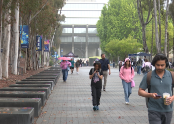 50,000 Chinese Students at Risk of Losing Visas in California